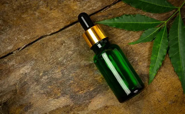 Easy Neem Oil Soap Recipe for Clear Skin