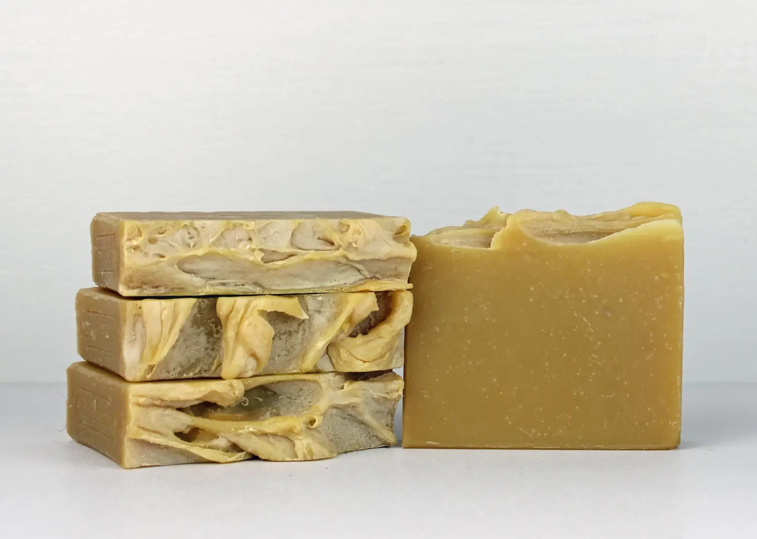 Easy Neem Oil Soap Recipe for Clear Skin