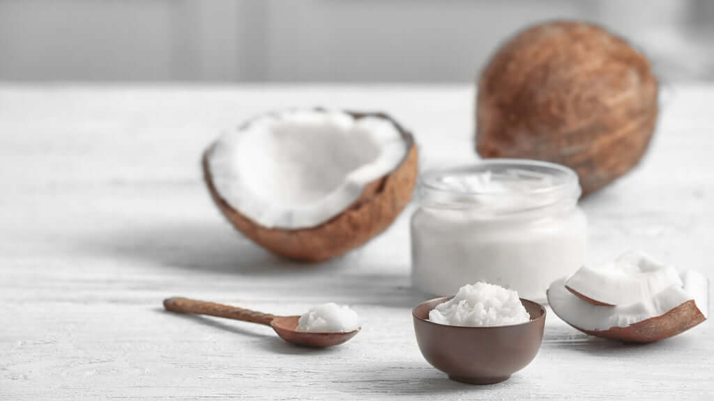 Fractionated Coconut Oil vs. Regular Coconut Oil: Key Differences