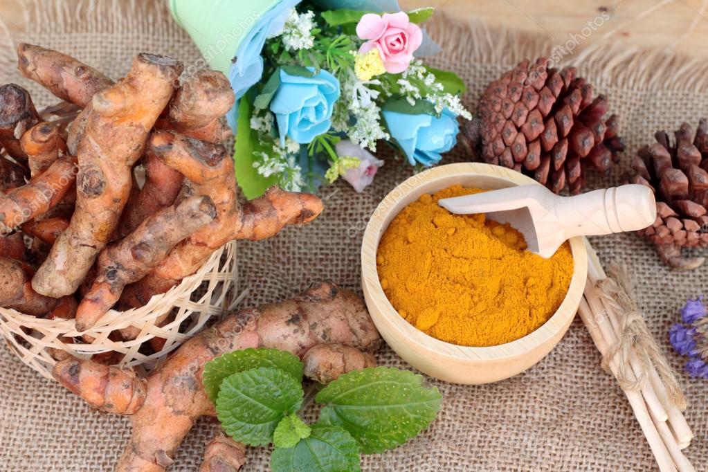 Using Turmeric Powder for Hair Natural Growth & Dandruff Remedies