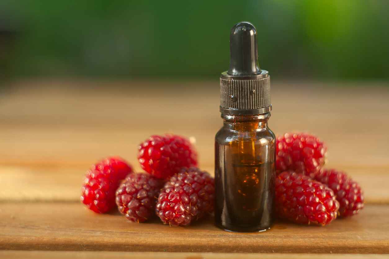 What Is Red Raspberry Seed Oil? An Overview of Its Origin and Uses